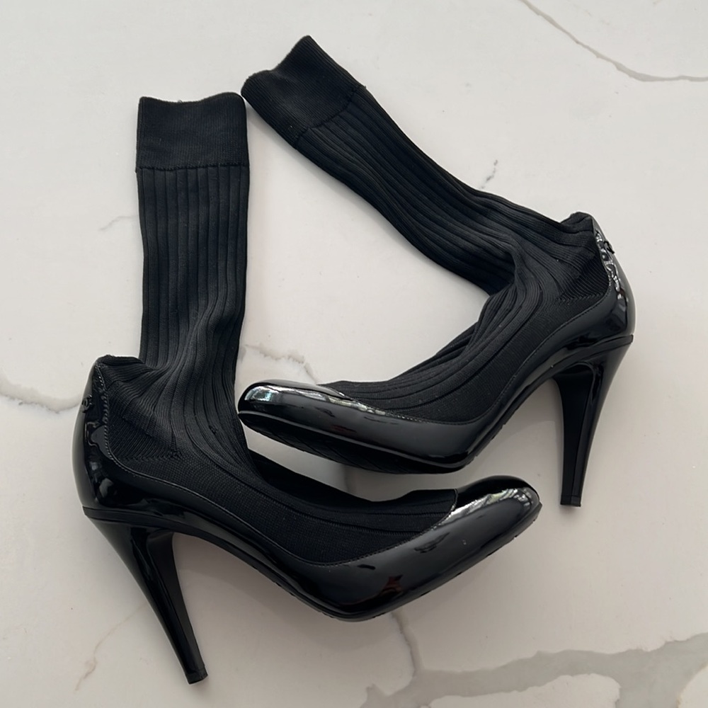 CHANEL black patent leather sock knit stretch cc logo in black size 9 - Picture 2 of 11